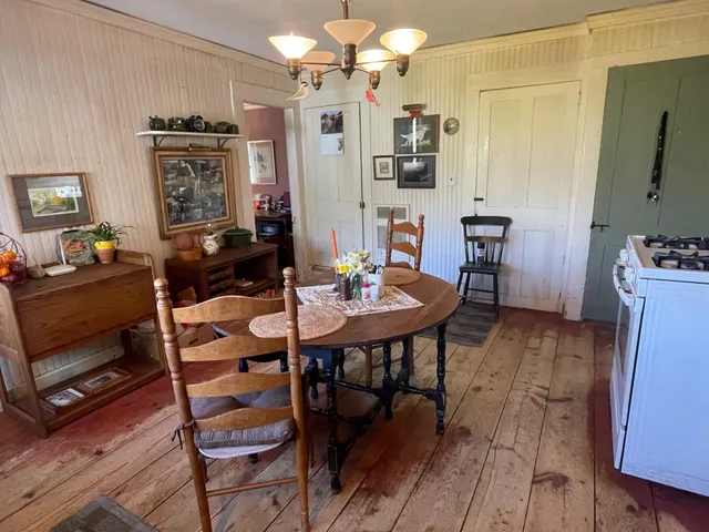 $325,000 | 668 Urquhart Road, Newbury, VT 05051