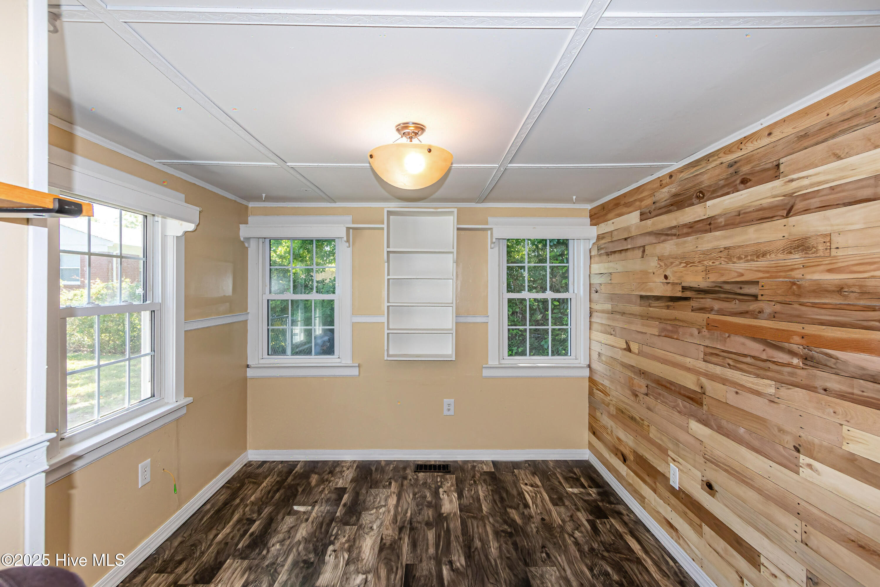 105 Queens Road Jacksonville, NC 28540 - Photo 13 of 50 LindaY (15 of 53)