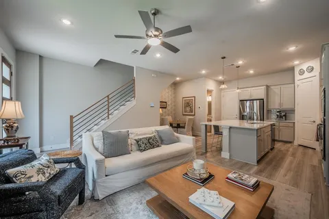$567,500 | 8106 Emsworth Drive, Dallas, TX 75231