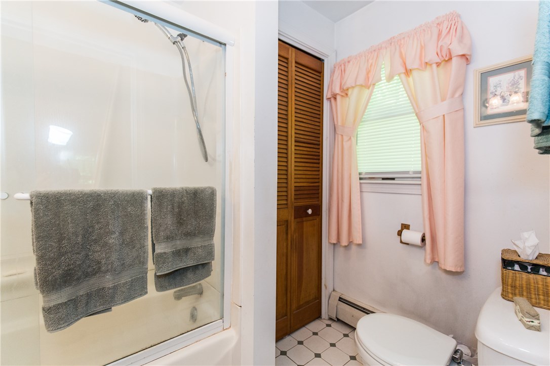 1240 Snake Hill Road Glocester, RI 02857 - Photo 21 of 38