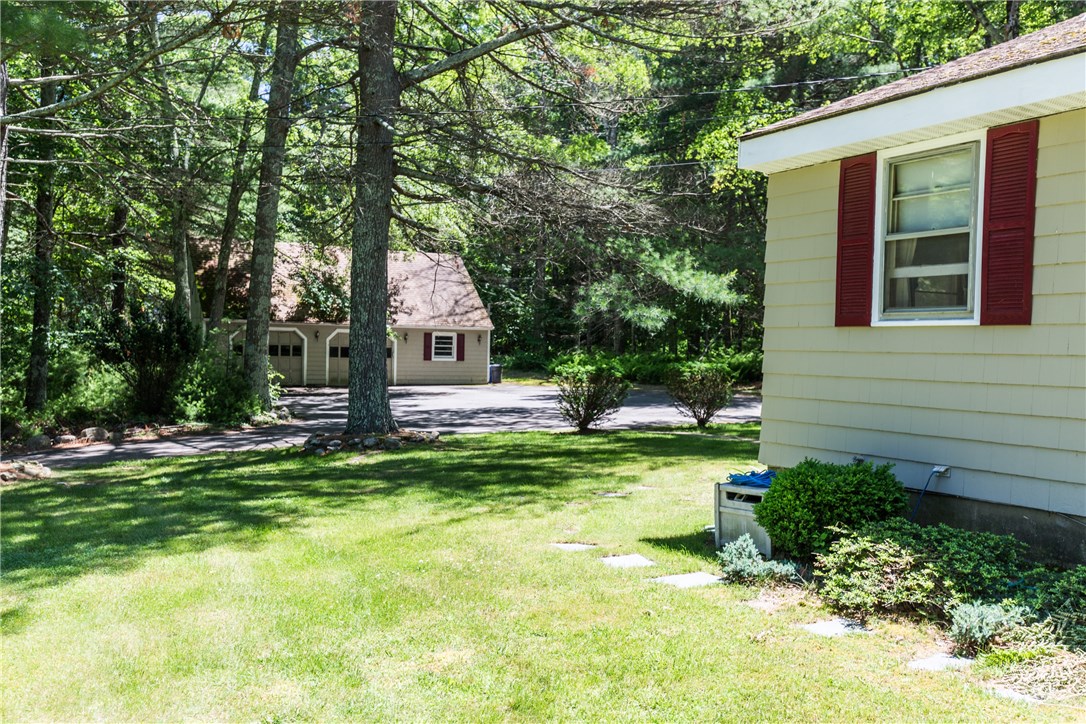 1240 Snake Hill Road Glocester, RI 02857 - Photo 32 of 38