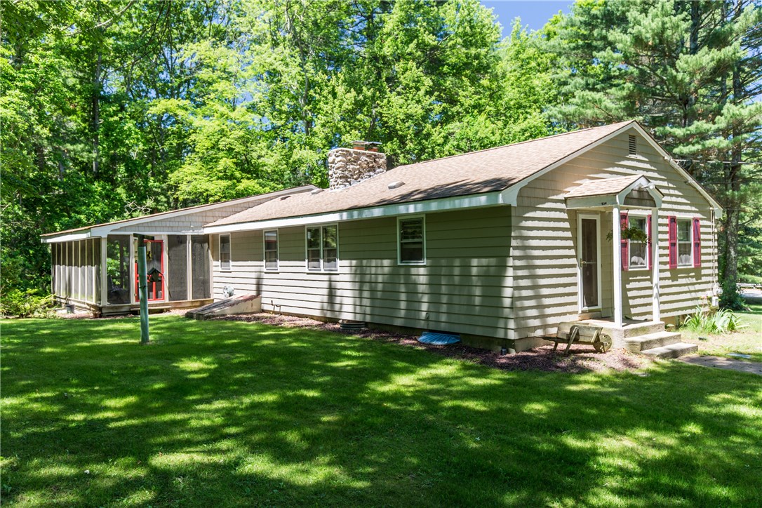 1240 Snake Hill Road Glocester, RI 02857 - Photo 33 of 38
