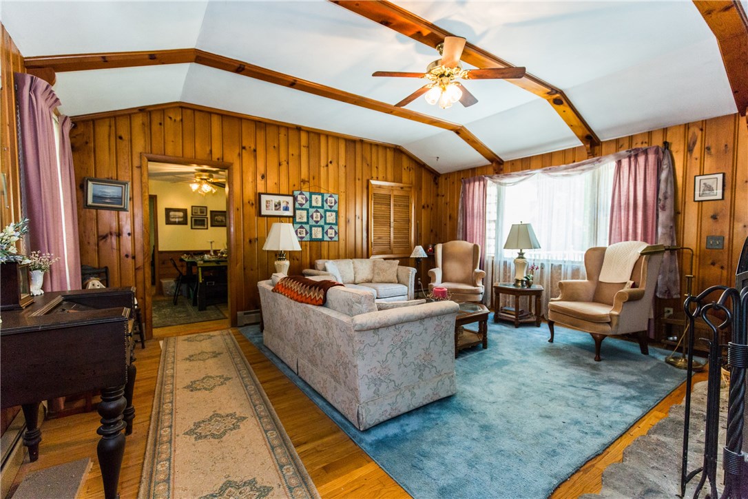 1240 Snake Hill Road Glocester, RI 02857 - Photo 6 of 38