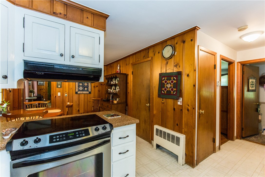 1240 Snake Hill Road Glocester, RI 02857 - Photo 10 of 38