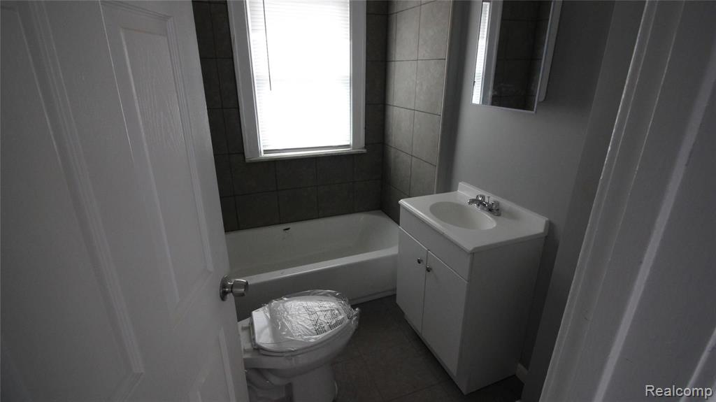 5529 Nottingham Road Detroit, MI 48224 - Photo 12 of 13