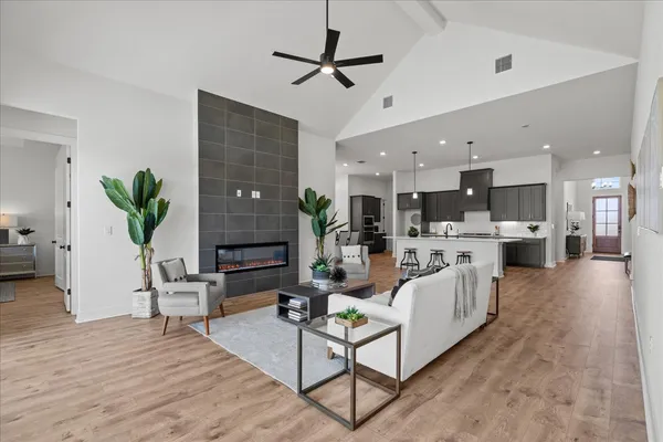 $559,155 | 213 Firethorn Road, Marble Falls, TX 78654