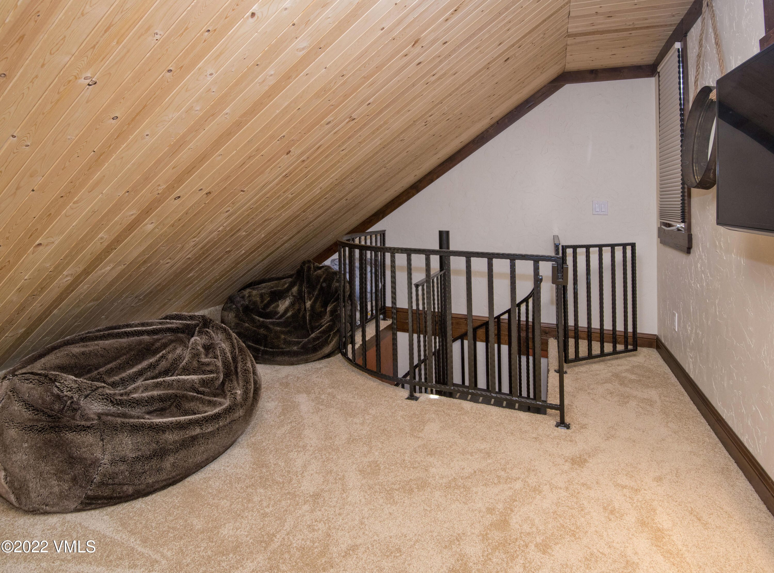 3910 Fall Line Drive, Unit 18 Vail, CO 81657 - Photo 40 of 45 BoothFallCrk-18_38_50