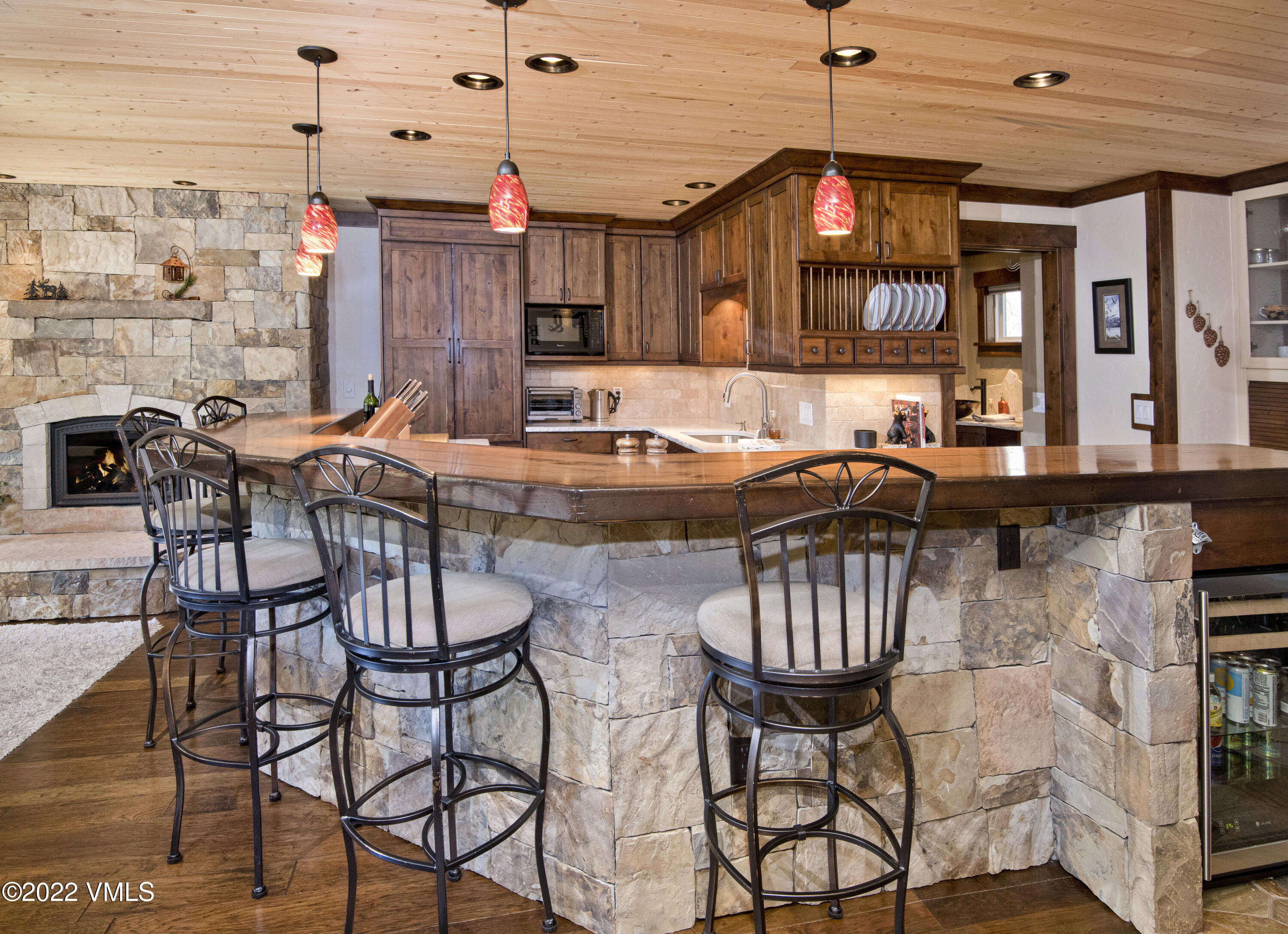 3910 Fall Line Drive, Unit 18 Vail, CO 81657 - Photo 9 of 45 BoothFallCrk-18_06_50