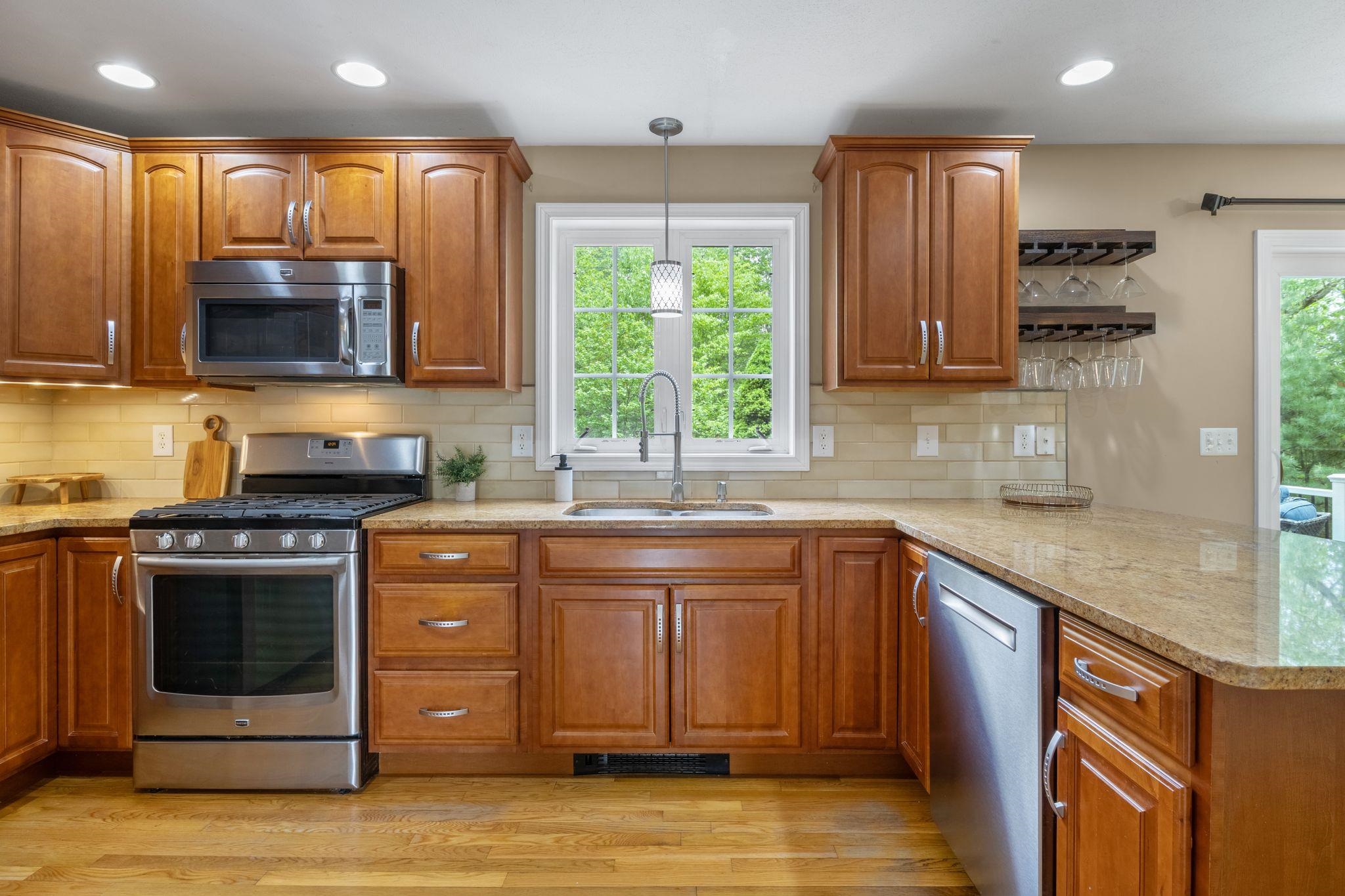 212 Oak Hill Road Barrington, NH 03825 - Photo 7 of 55