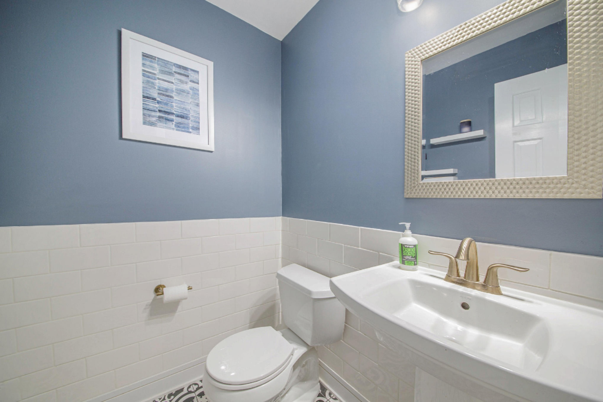 2717 Ridgeview Drive Kalamazoo, MI 49008 - Photo 9 of 20 _H5A2271
