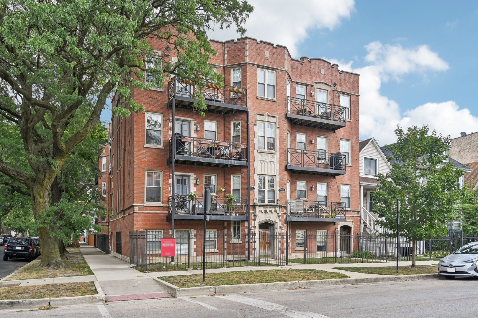 4157 North Bernard Street, Unit 2 Chicago, IL 60618 - Photo 2 of 18