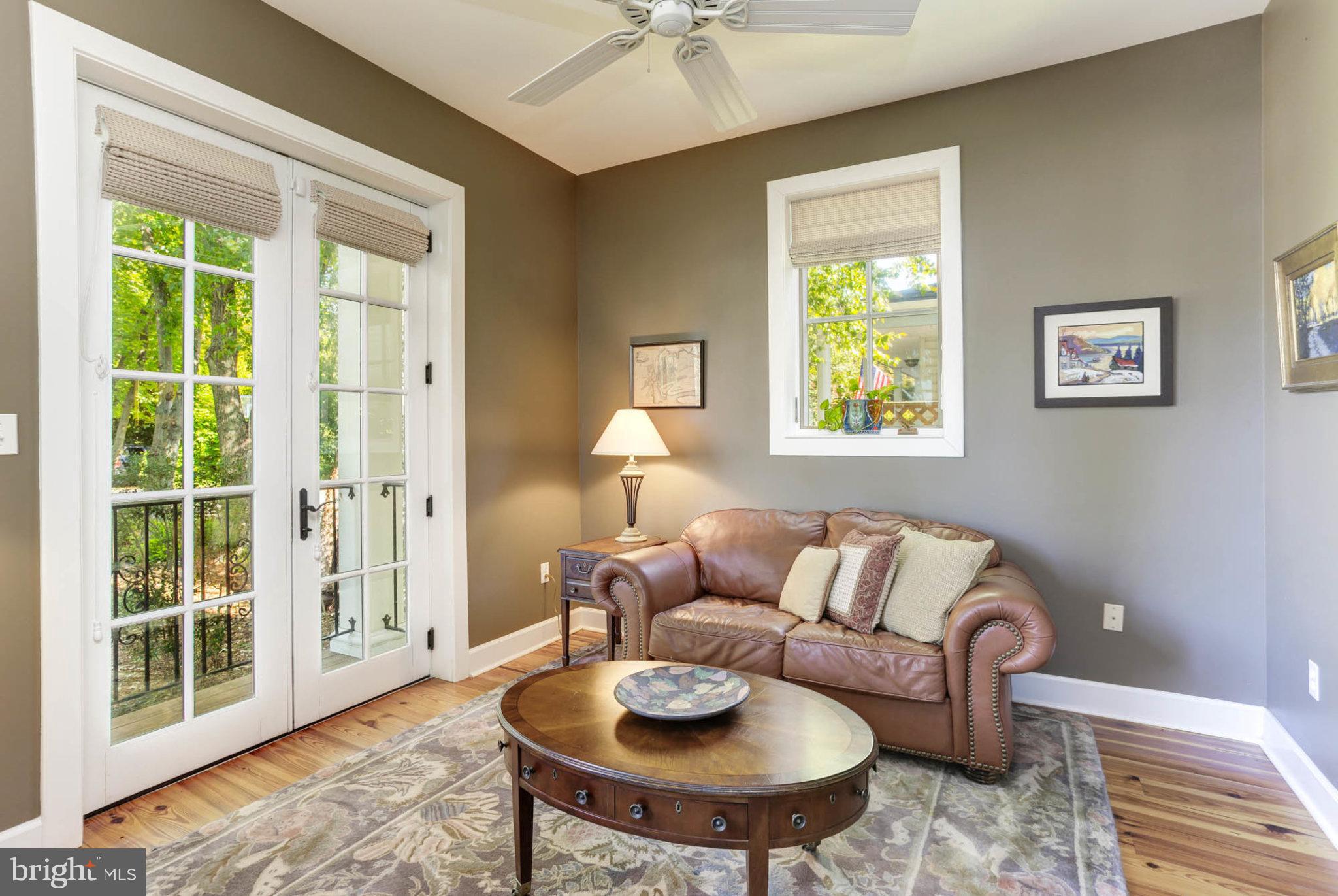 16 Decatur Avenue Annapolis, MD 21403 - Photo 4 of 78