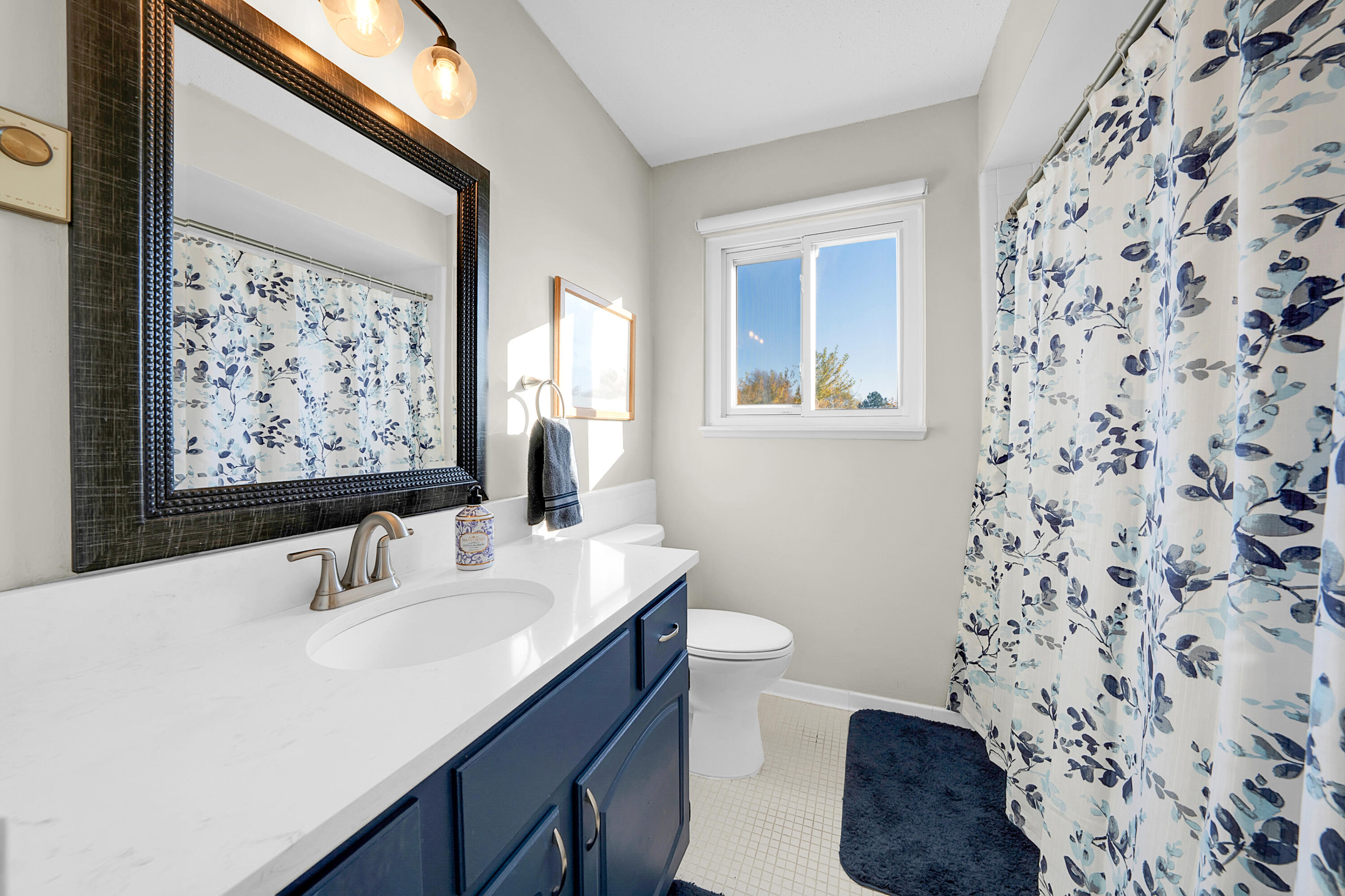 1500 Normandy Road, Unit 216 Clawson, MI 48017 - Photo 11 of 15 1500 Normandy Unit 216 Clawson HDR-11