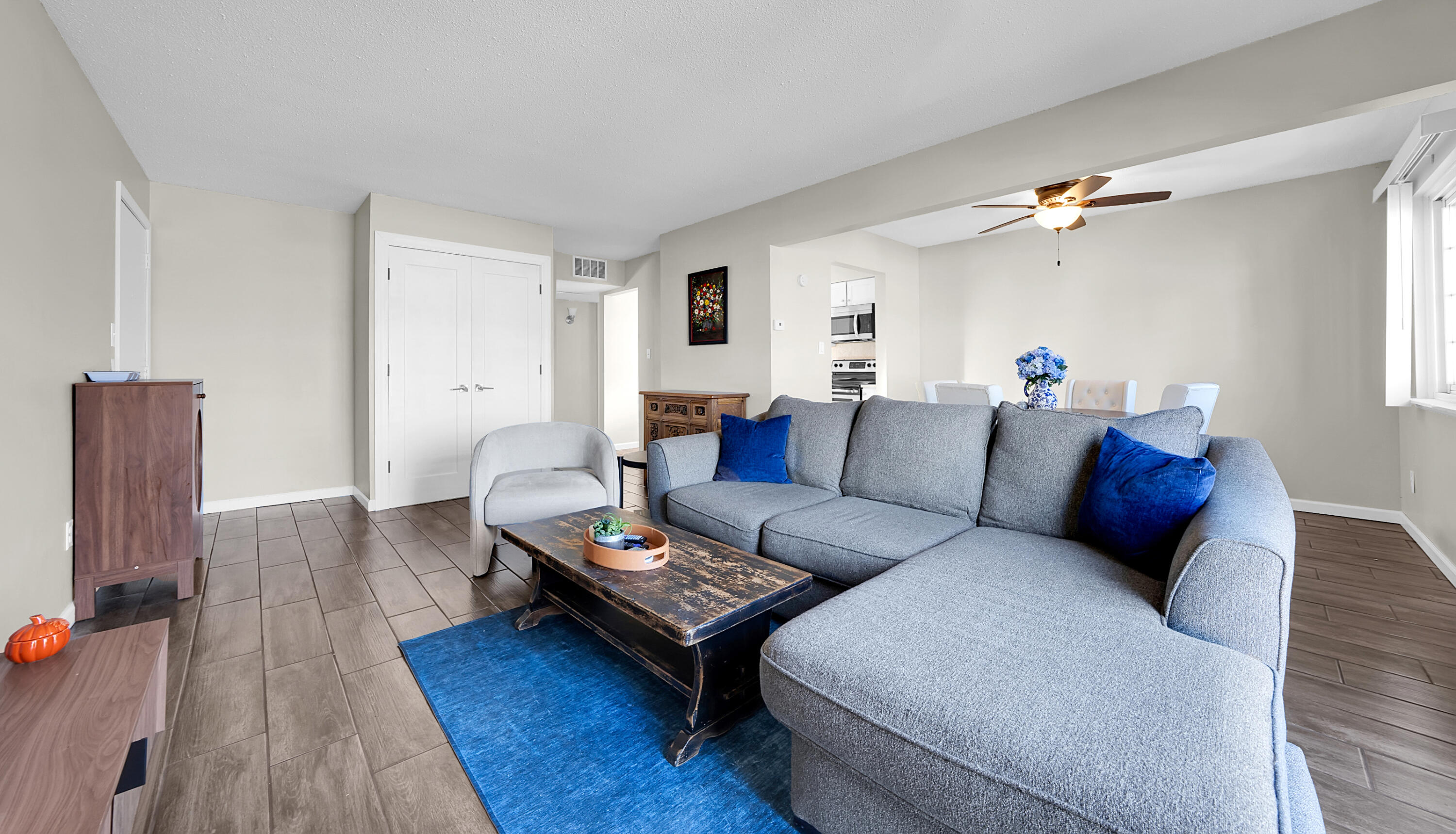 1500 Normandy Road, Unit 216 Clawson, MI 48017 - Photo 3 of 15 1500 Normandy Unit 216 Clawson HDR-59