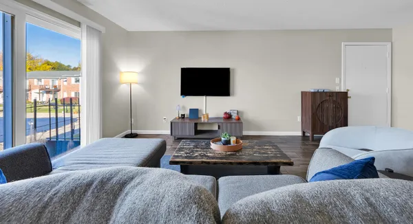 $145,000 | 1500 Normandy Road, Unit 216, Clawson, MI 48017