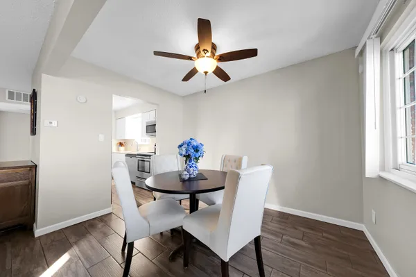 $145,000 | 1500 Normandy Road, Unit 216, Clawson, MI 48017