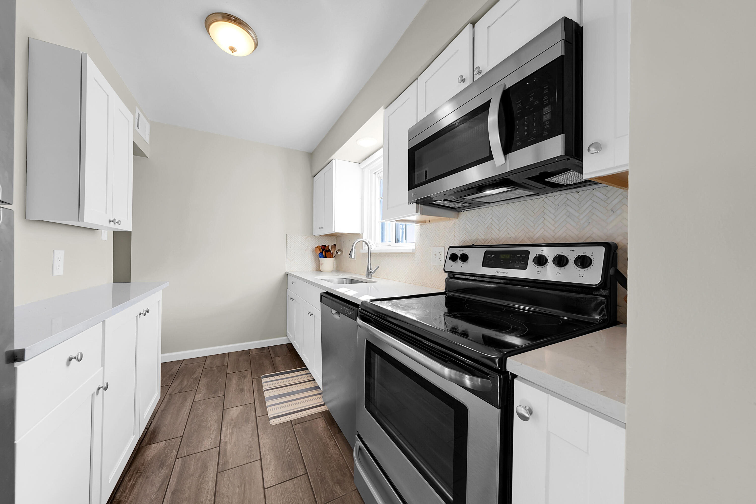 1500 Normandy Road, Unit 216 Clawson, MI 48017 - Photo 7 of 15 1500 Normandy Unit 216 Clawson HDR-37