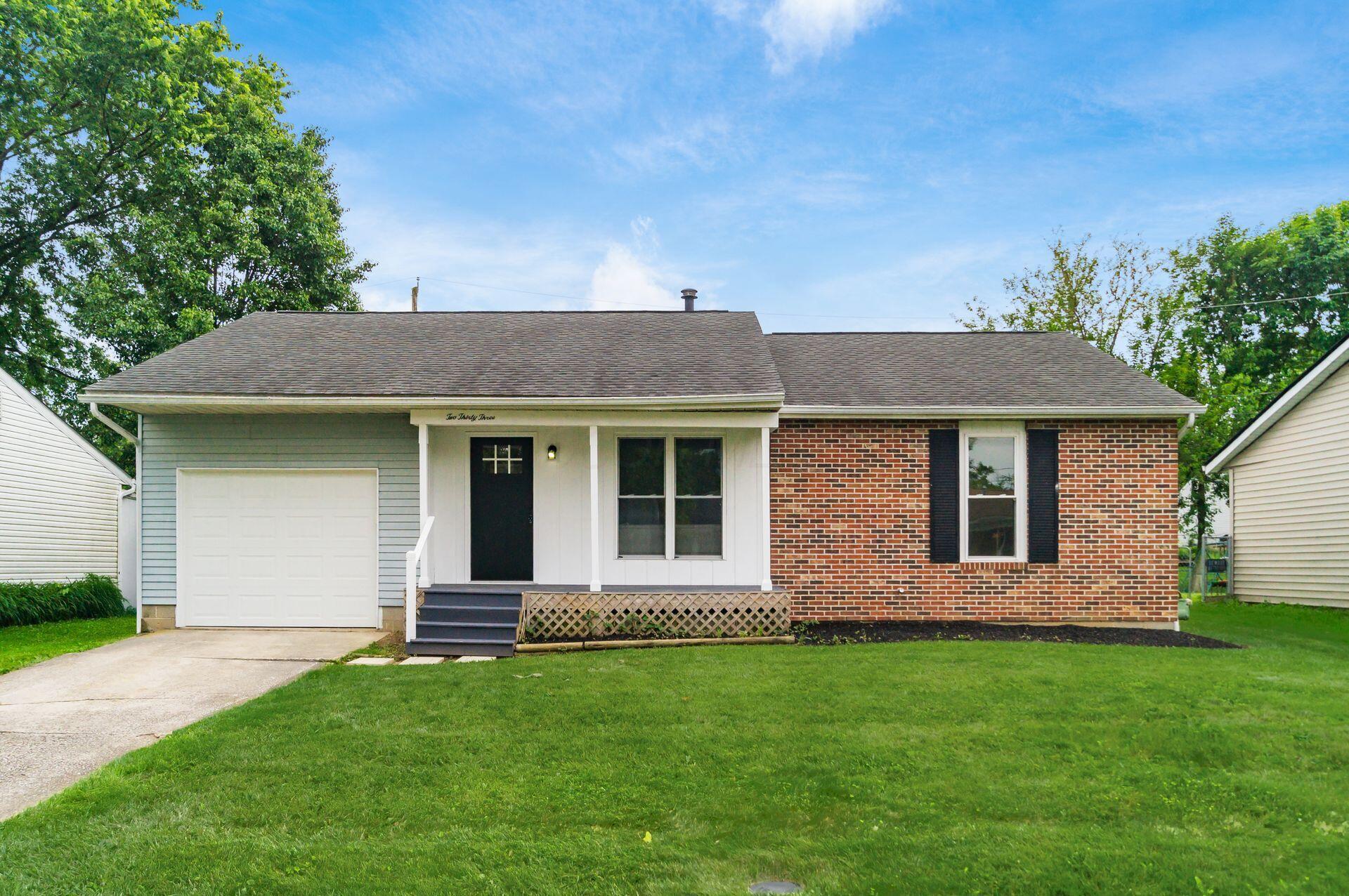 233 Fairway Road Delaware, OH 43015 - Photo 1 of 29 002_6e2db7d1_M 233 Fairway002