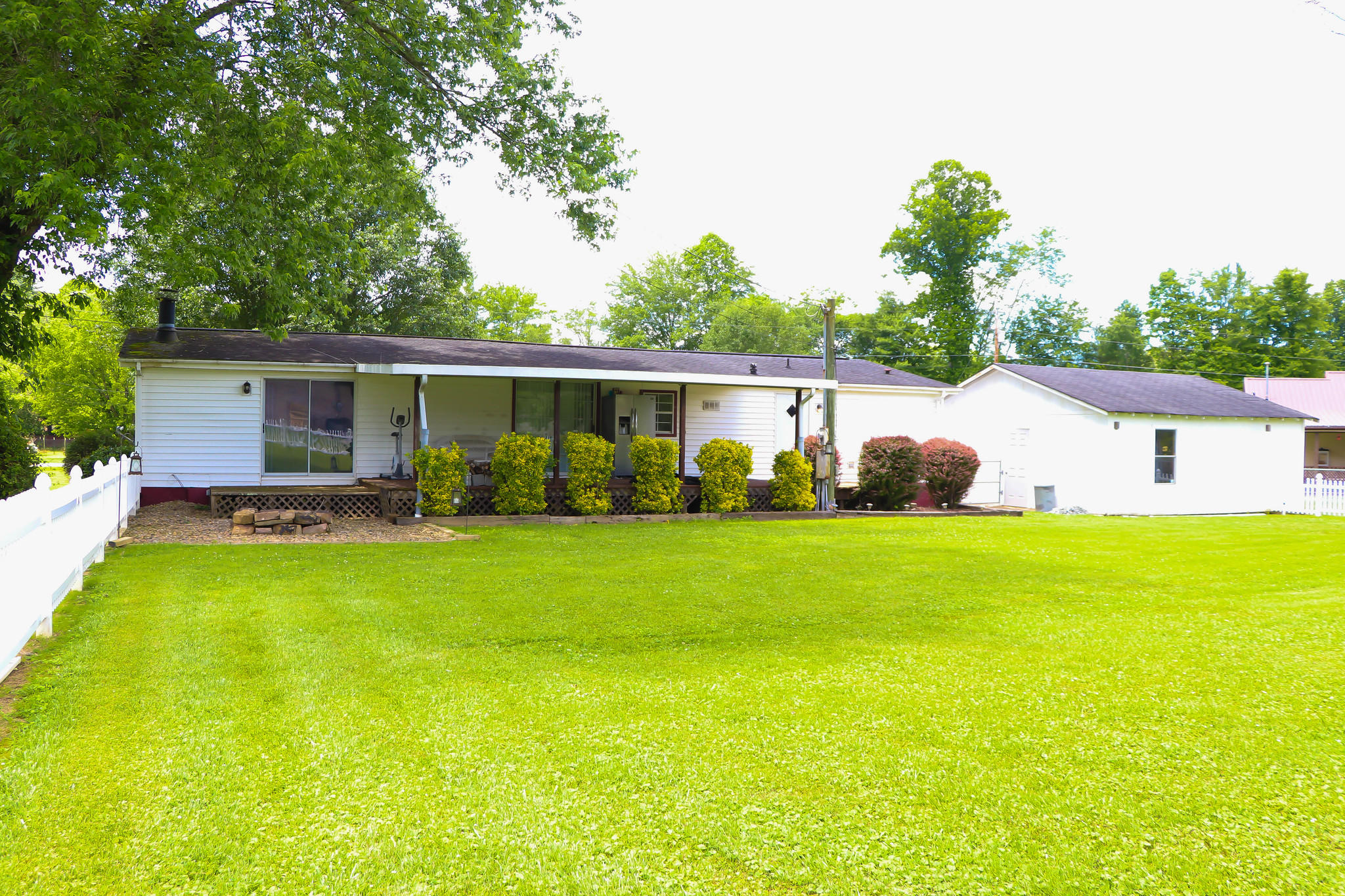 123 Pond Road Oliver Springs, TN 37840 - Photo 14 of 14 Back