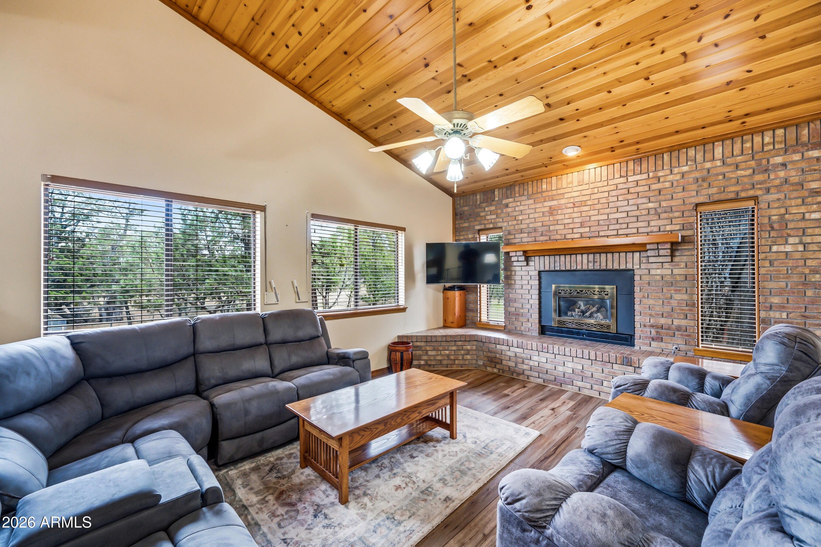 3071 Ponderosa Road Overgaard, AZ 85933 - Photo 22 of 72 Vaulted pine ceiling