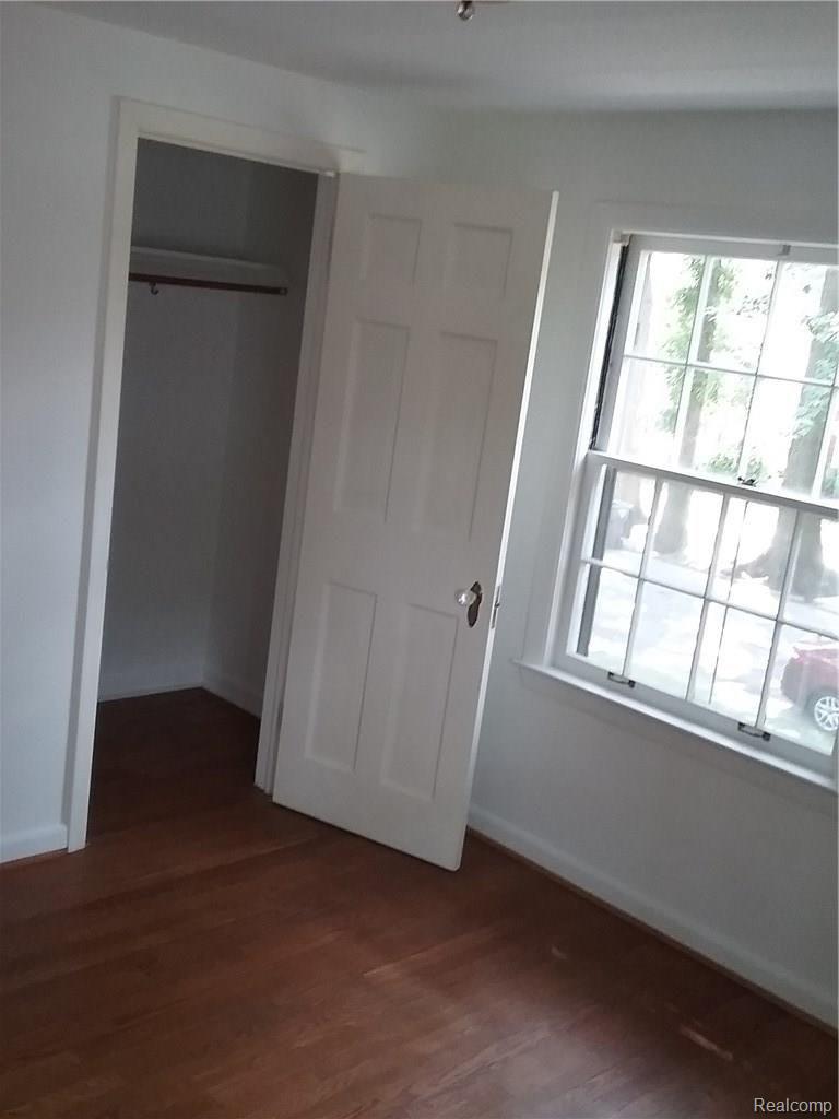 3878 Cumberland Road Berkley, MI 48072 - Photo 35 of 51 bed1cumberland3.jpg