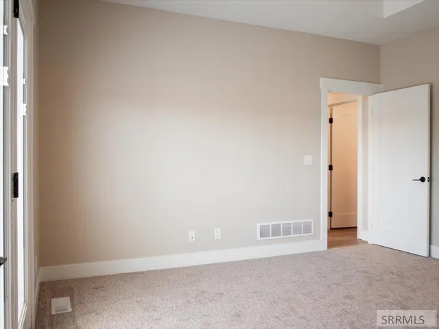 $364,900 | 318 Lakeview Road, American Falls, ID 83211