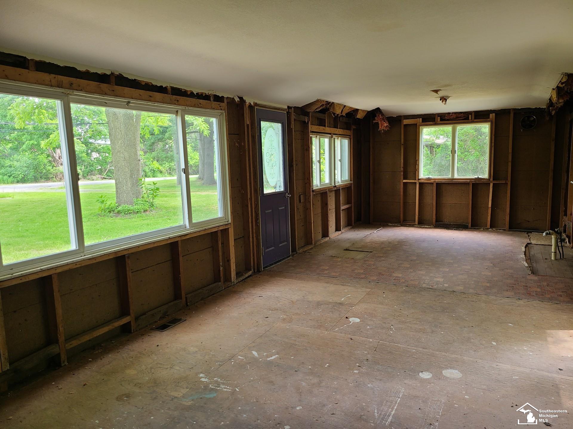 2807 Smith Road Lambertville, MI 48144 - Photo 10 of 22