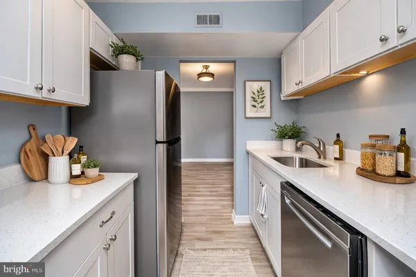 $1,850 | 9491 Fairfax Boulevard, Unit 202, Fairfax, VA 22031