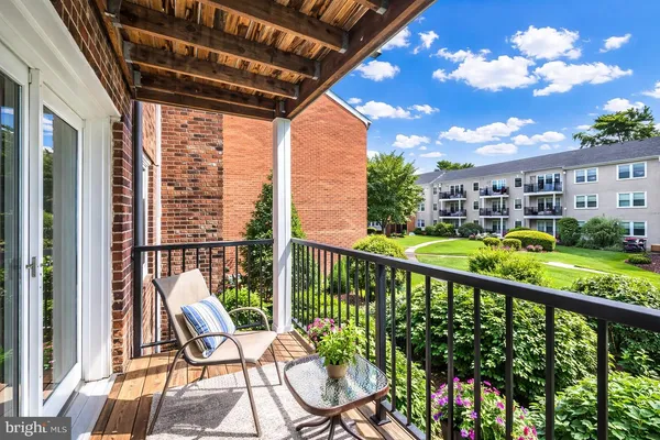 $1,850 | 9491 Fairfax Boulevard, Unit 202, Fairfax, VA 22031
