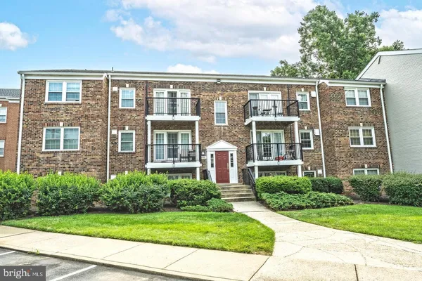 $1,850 | 9491 Fairfax Boulevard, Unit 202, Fairfax, VA 22031