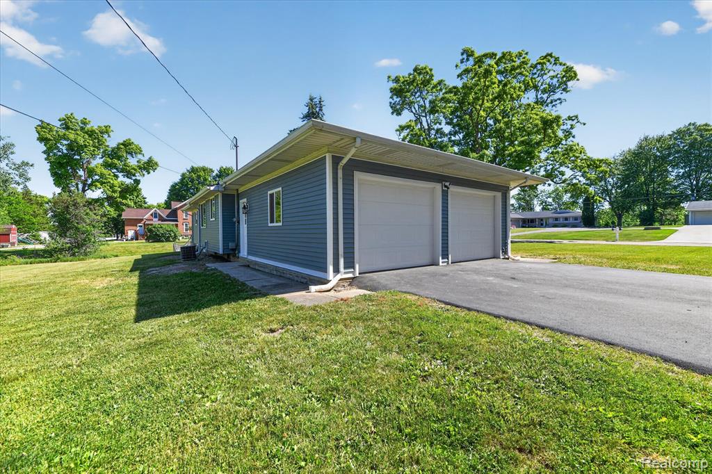 2250 Montague Road Davison, MI 48423 - Photo 41 of 45