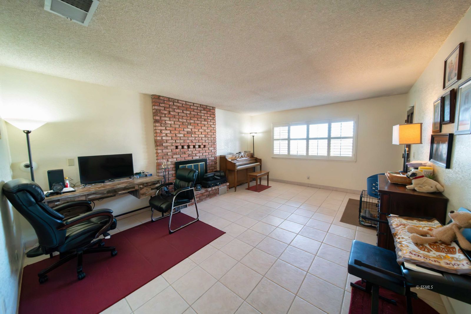 601 West Ward Avenue Ridgecrest, CA 93555 - Photo 6 of 36