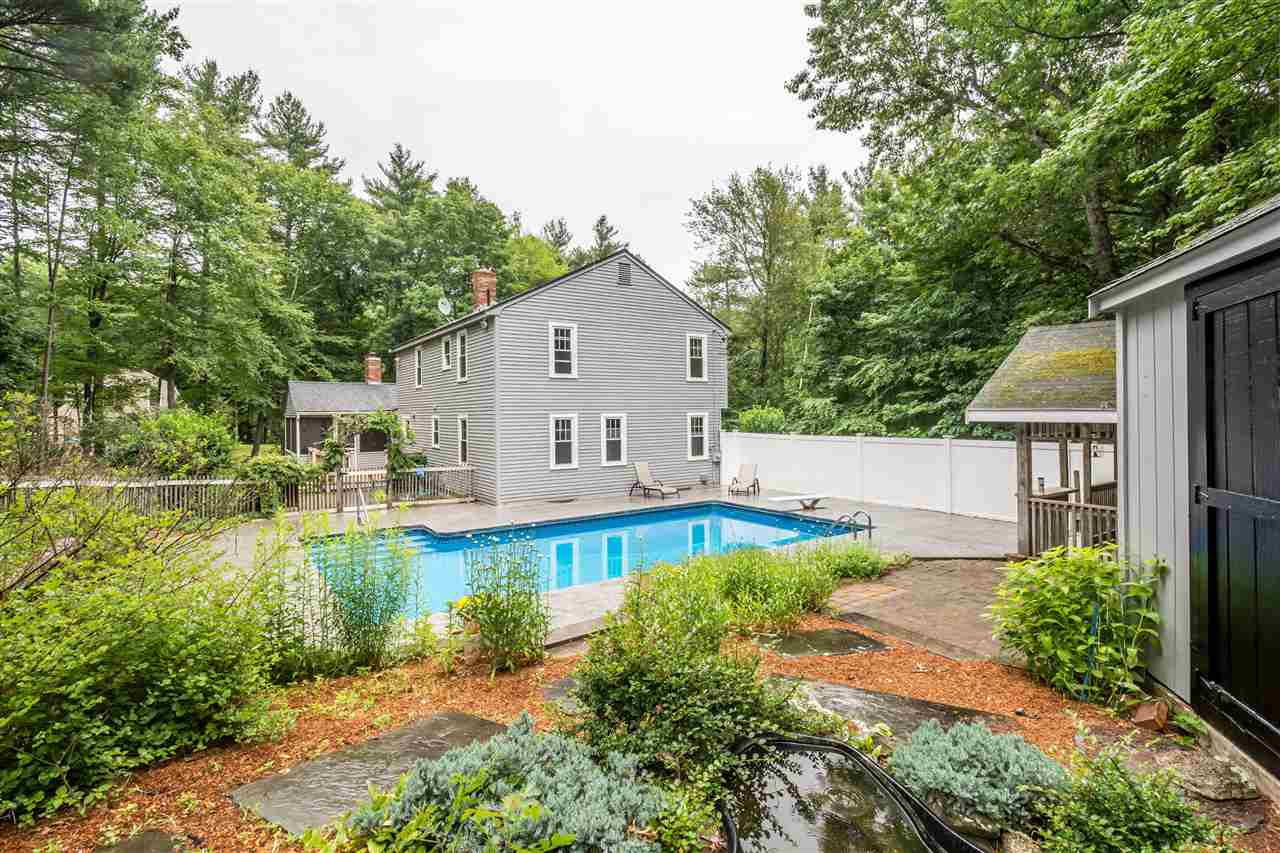 8 Freedom Hill Road Hampstead, NH 03841 - Photo 2 of 40