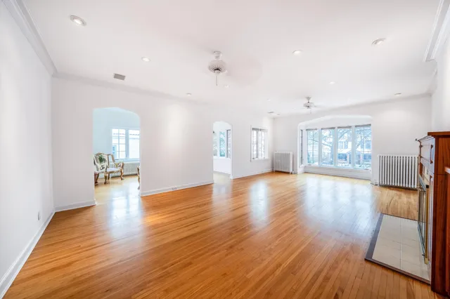 $5,000 | 1721 Humboldt Avenue South, Unit 2 3, Minneapolis, MN 55403