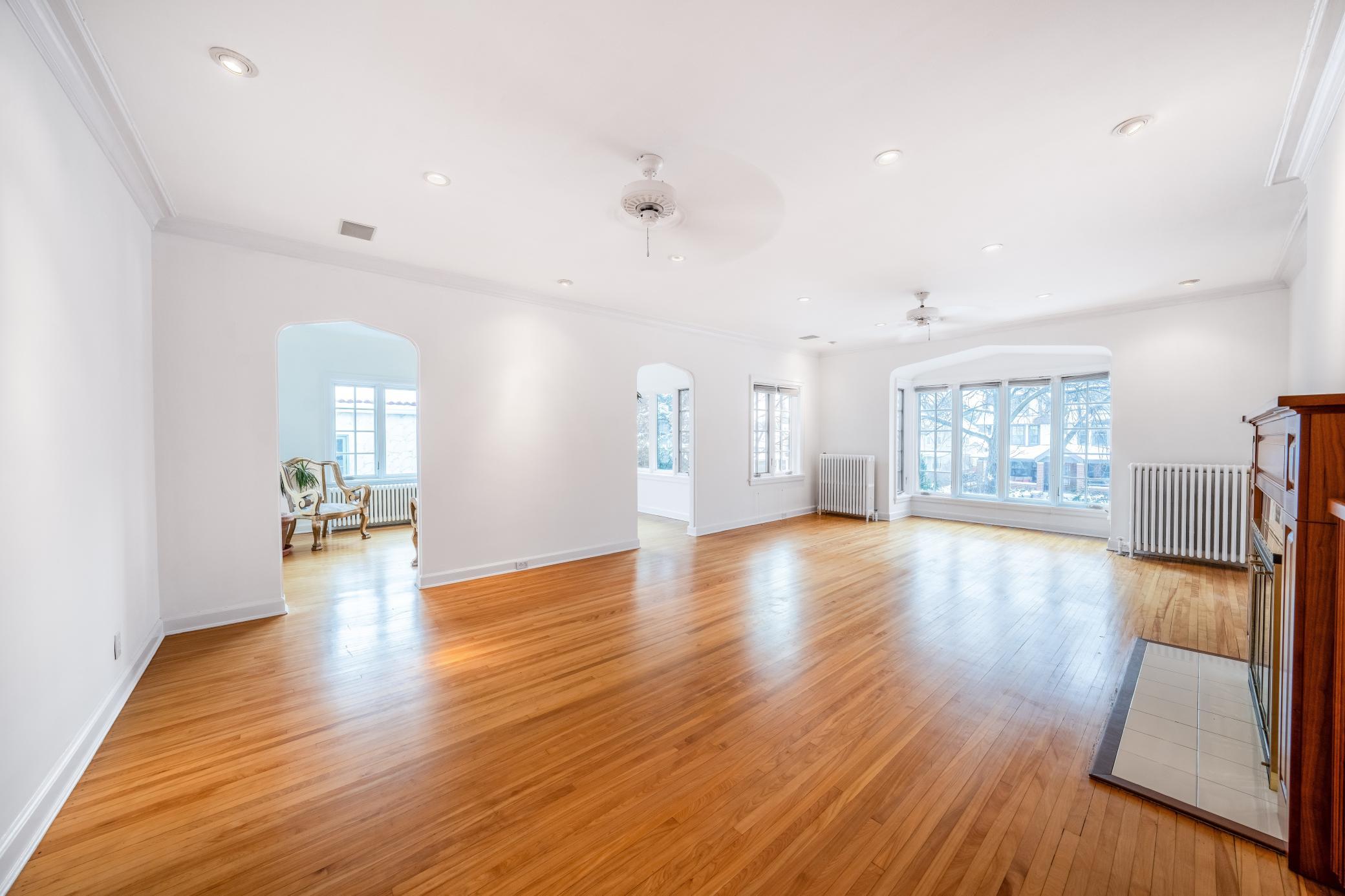 1721 Humboldt Avenue South, Unit 2 3 Minneapolis, MN 55403 - Photo 4 of 31