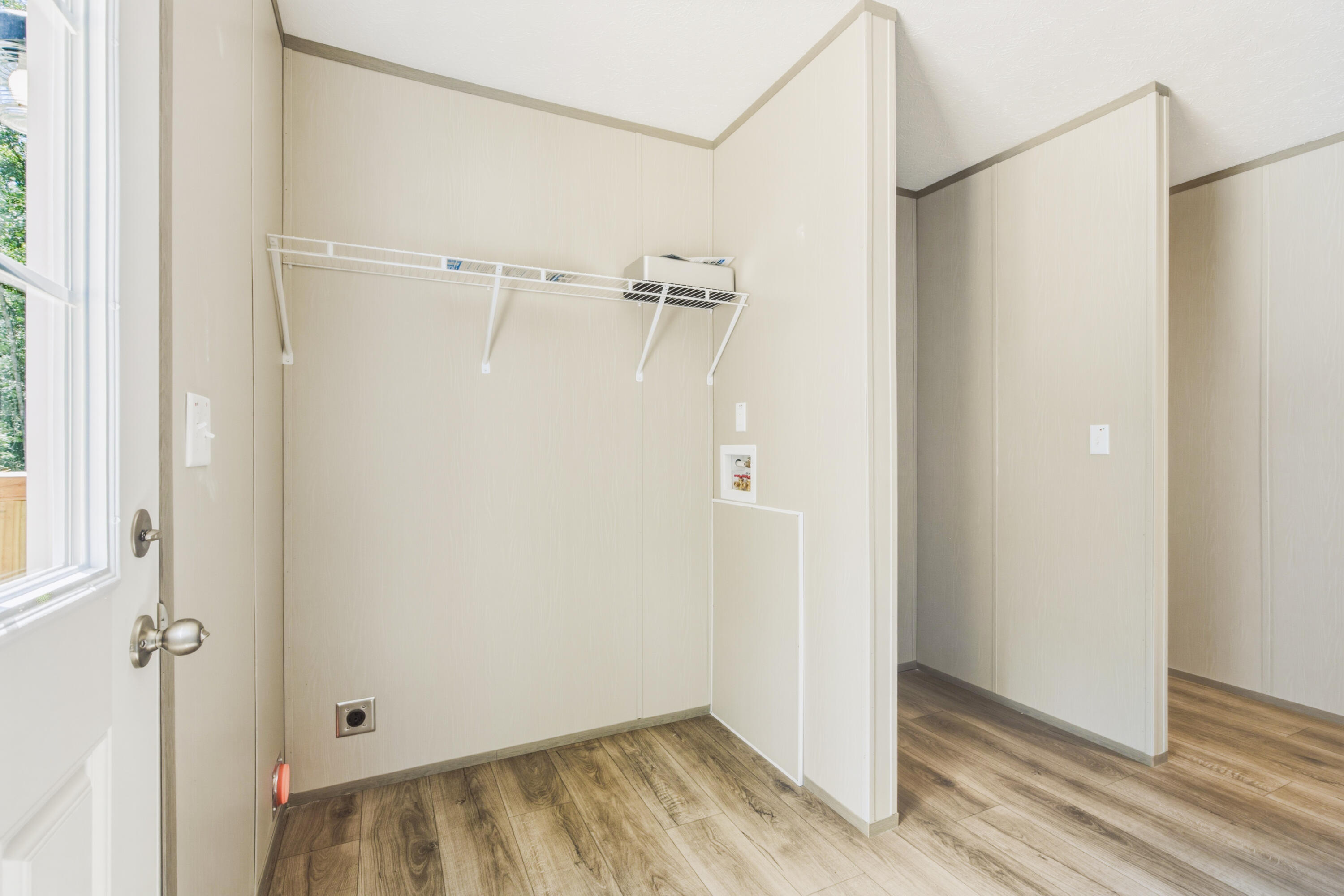 1370 Hudson Road Summerton, SC 29148 - Photo 20 of 49 laundry room