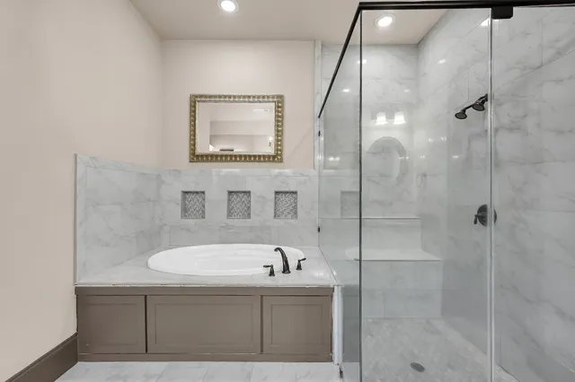 $544,000 | 2404 Bramlet Drive, Conroe, TX 77304