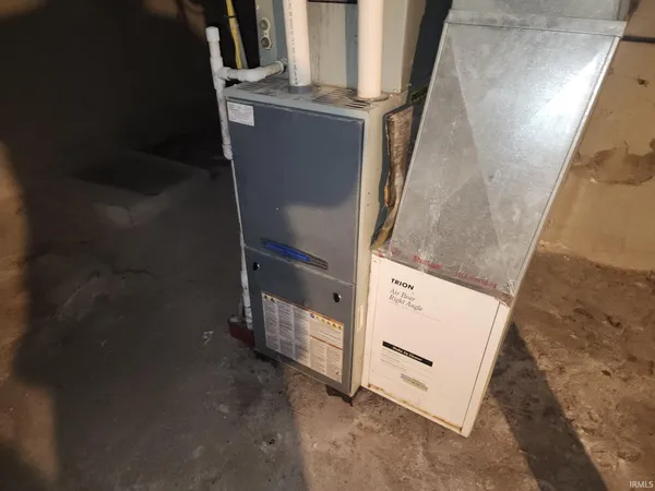 $189,000 | 112 East Beckley Street, Royal Center, IN 46978