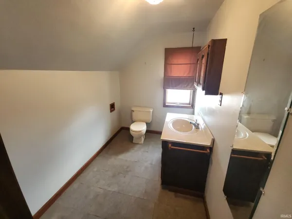 $189,000 | 112 East Beckley Street, Royal Center, IN 46978