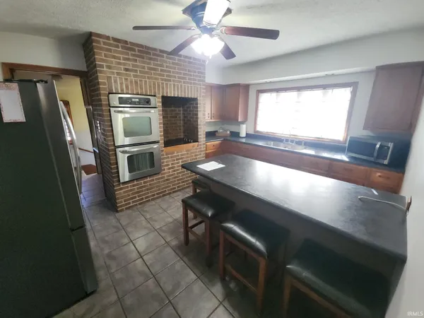 $189,000 | 112 East Beckley Street, Royal Center, IN 46978