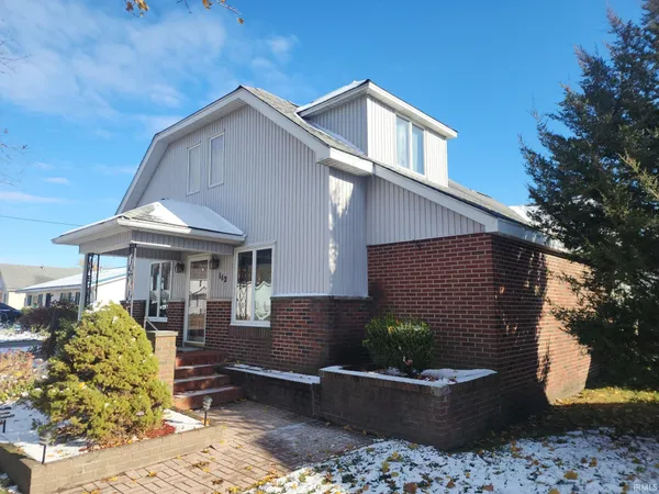 $189,000 | 112 East Beckley Street, Royal Center, IN 46978