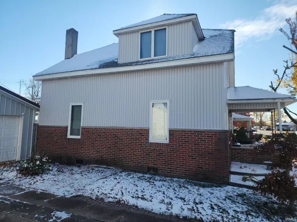 $189,000 | 112 East Beckley Street, Royal Center, IN 46978