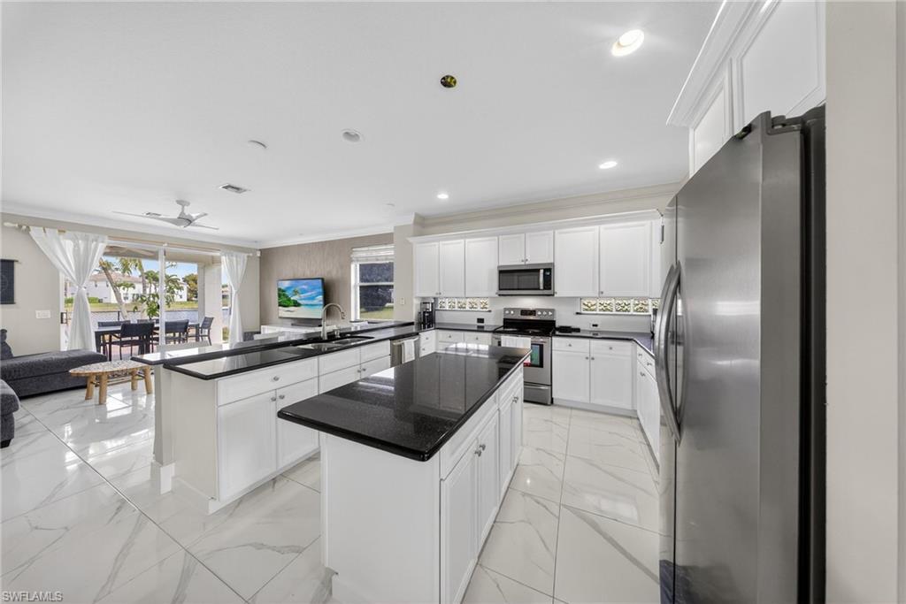 9730 Springlake Circle Estero, FL 33928 - Photo 4 of 44