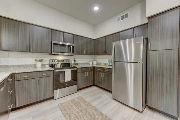 $1,310 | 12001 Heatherly Drive, Unit 3305, Austin, TX 78747