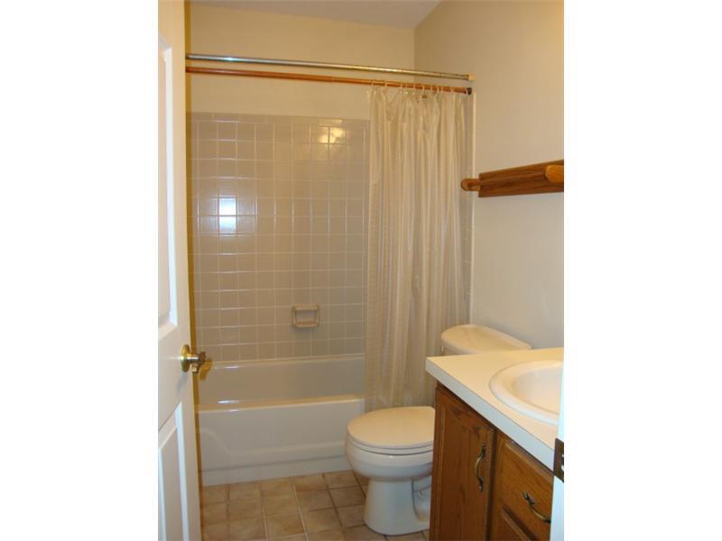 5230 Hawks Point Road, Unit 90 Indianapolis, IN 46226 - Photo 12 of 24 Gallery Image 12