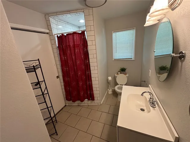 $1,350 | 1113 East Johnston Avenue, Kingsville, TX 78363