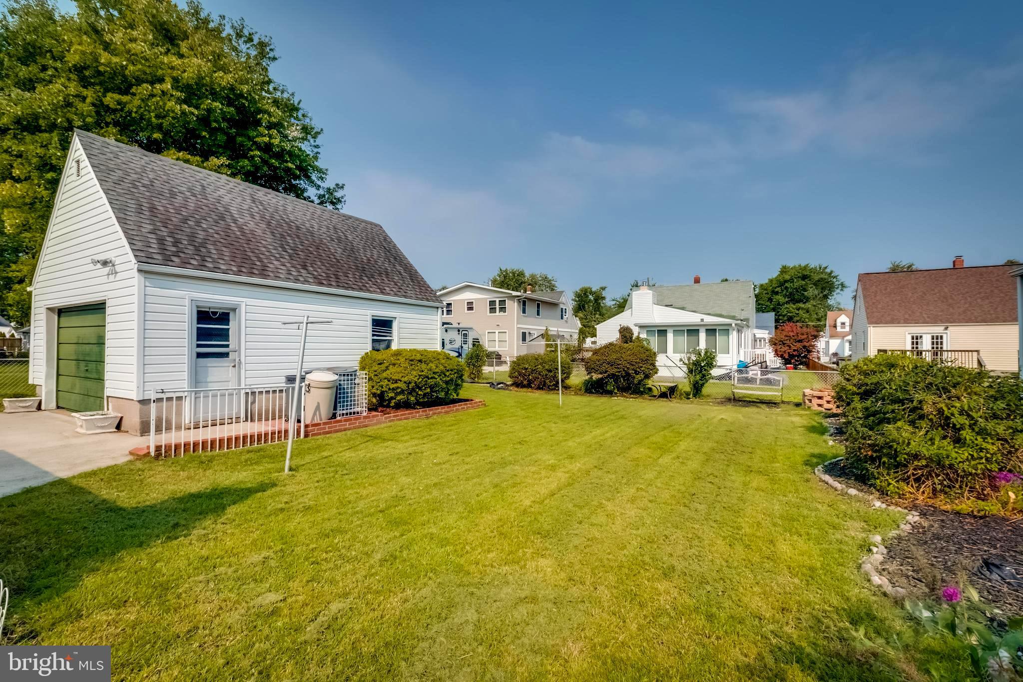 1720 Drexel Road Baltimore, MD 21222 - Photo 26 of 28 Large beautifully landscaped rear yard