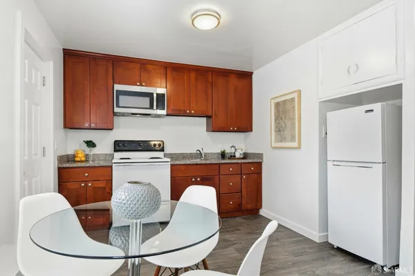 $1,495,000 | 4437-4439 Kirkham Street, San Francisco, CA 94122