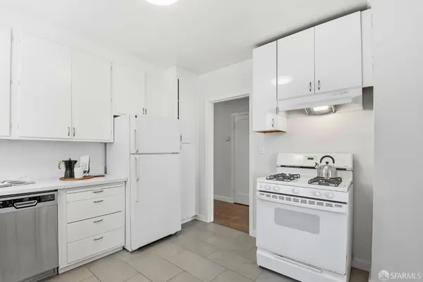$1,495,000 | 4437-4439 Kirkham Street, San Francisco, CA 94122