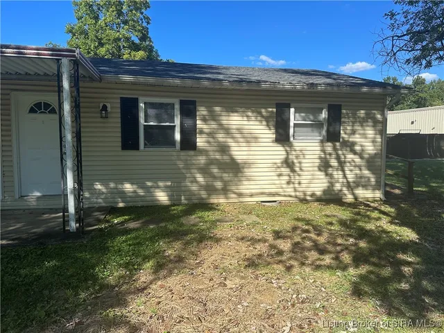 $129,900 | 930 Church Street, Palmyra, IN 47164